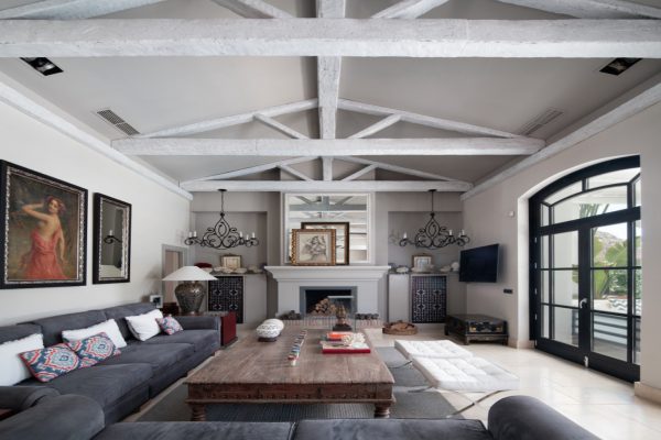 Gary James Property Management (Urb. Señorío de Marbella, Camino de la Cruz 29602 Marbella)